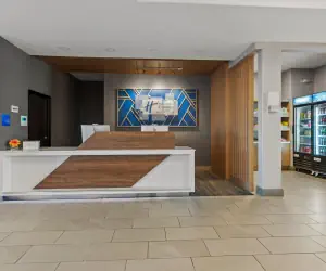 Photo 2 - Holiday Inn Express & Suites Oklahoma City NW - Quail Springs, an IHG Hotel