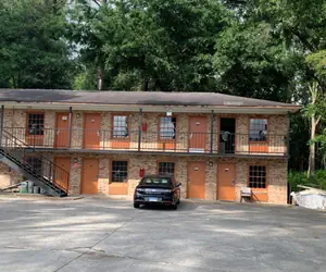 Photo 2 - Southern Inn By OYO Walterboro I-95