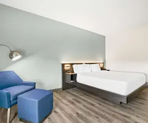 Photo 4 - Best Western Iowa - Lake Charles East