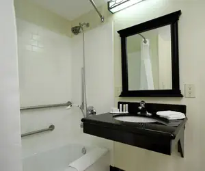 Photo 4 - Fairfield Inn & Suites Fresno Clovis