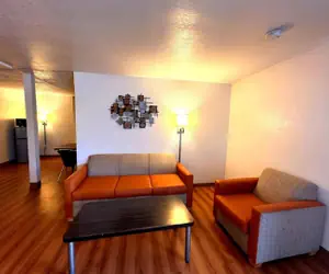 Photo 4 - Motel 6-Duluth, MN