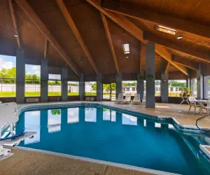 Photo 4 - Days Inn by Wyndham Glasgow