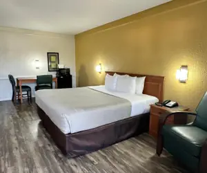 Photo 2 - Quality Inn Nacogdoches Near University