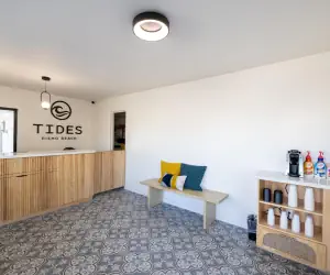 Photo 2 - Tides Oceanview Inn and Cottages