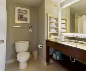 Photo 2 - Holiday Inn Express Hotel & Suites Warwick-Providence Airport, an IHG Hotel