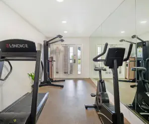 Photo 5 - Best Western Inn