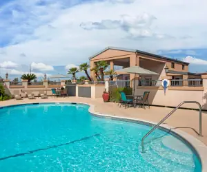 Photo 3 - Best Western Inn