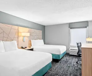 Photo 4 - Best Western Doswell Hotel