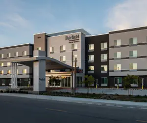Photo 5 - Fairfield by Marriott Inn & Suites Anaheim Los Alamitos
