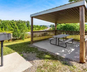 Photo 3 - Super 8 by Wyndham Fairmont