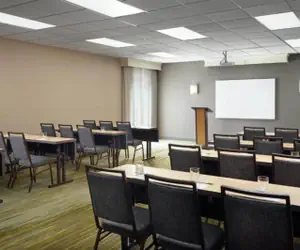 Photo 5 - Courtyard by Marriott Macon