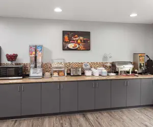 Photo 3 - Super 8 by Wyndham Sun Prairie/Madison E