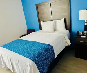 Photo 2 - Travelodge by Wyndham Gallipolis