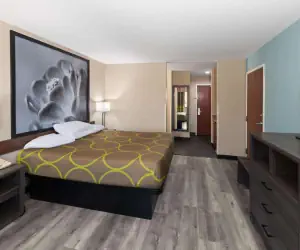 Photo 2 - Super 8 by Wyndham Lubbock West