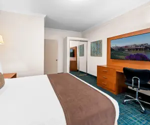 Photo 2 - Best Western De Anza Inn