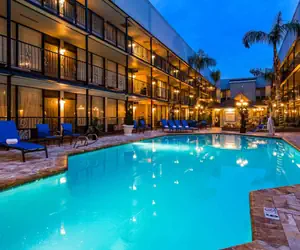 Photo 2 - Best Western Plus Westbank