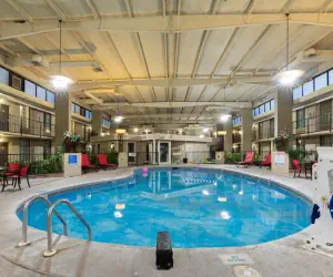 Photo 2 - Northwest Inn