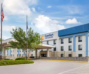 Photo 2 - Comfort Inn & Suites Rapid City near Mt Rushmore