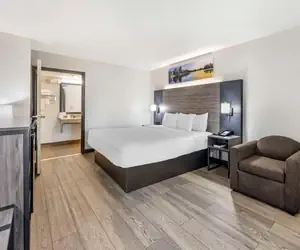 Photo 2 - Quality Inn