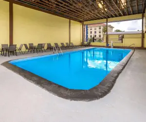 Photo 5 - Days Inn by Wyndham Waycross