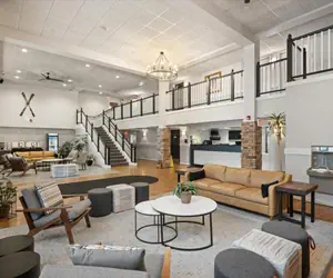 Photo 2 - Hotel Glenwood Springs