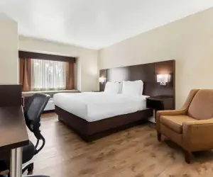 Photo 2 - Best Western Patriots Point