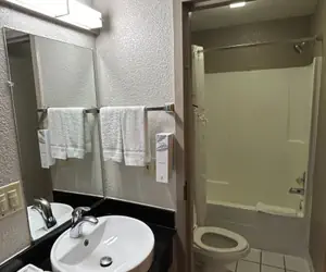 Photo 2 - Red Roof Inn Greencastle South - Cloverdale