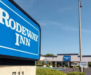 Photo 4 - Rodeway Inn