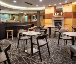 Photo 3 - SpringHill Suites by Marriott Medford