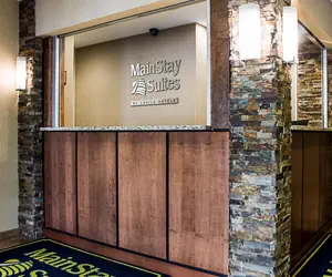Photo 4 - MainStay Suites Fargo - I-94 Medical Center