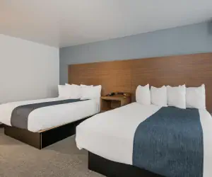 Photo 2 - Hayward Inn