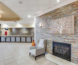 Photo 4 - Clarion Inn Asheville Airport