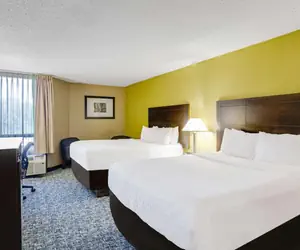 Photo 5 - Clarion Inn Asheville Airport