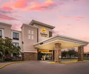 Photo 3 - Comfort Suites East Lincoln - Mall Area