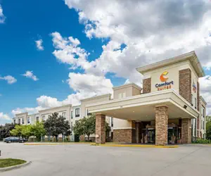 Photo 2 - Comfort Suites East Lincoln - Mall Area