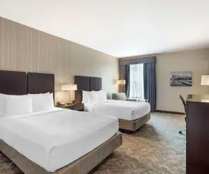 Photo 2 - Best Western Plus Philadelphia-Pennsauken Hotel