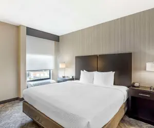 Photo 5 - Best Western Plus Philadelphia-Pennsauken Hotel