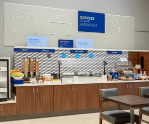 Photo 5 - Holiday Inn Express Turlock, an IHG Hotel