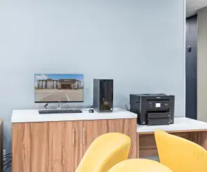 Photo 5 - Hawthorn Extended Stay by Wyndham Port Arthur