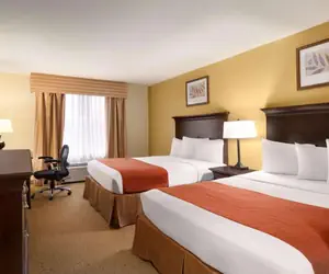 Photo 3 - Country Inn & Suites by Radisson, Savannah I-95 North, GA