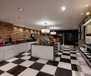 Photo 5 - Hampton Inn by Hilton San Diego - Kearny Mesa