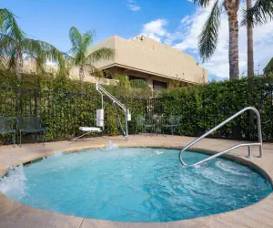 Photo 4 - Ramada by Wyndham Tucson