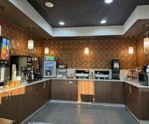 Photo 2 - Wingate by Wyndham Marion