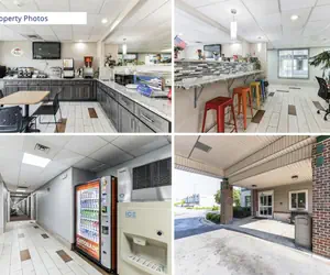 Photo 3 - Super 8 by Wyndham Smithfield-Selma