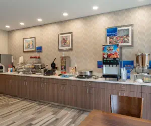 Photo 3 - Best Western St. Clairsville Inn & Suites