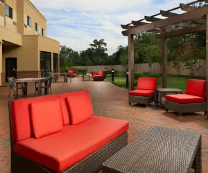 Photo 3 - Courtyard by Marriott Waldorf