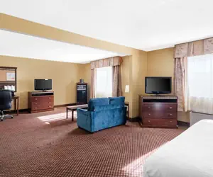 Photo 4 - Quality Inn & Suites Bloomington University Area