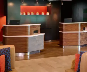 Photo 4 - Courtyard by Marriott Lexington North