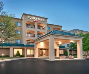 Photo 2 - Courtyard by Marriott Oklahoma City Northwest