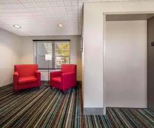 Photo 3 - Country Inn & Suites by Radisson, Freeport, IL